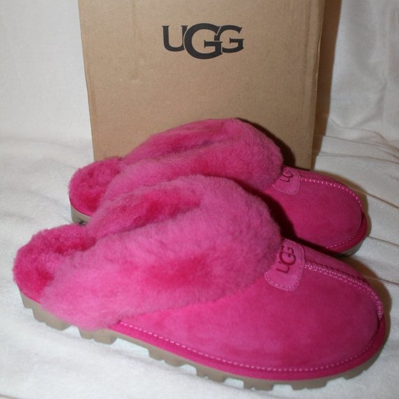 NIB UGG WOMEN'S COQUETTE PINK SUEDE SHEARLING SLIPPERS BERRY PINK - Picture 2 of 8